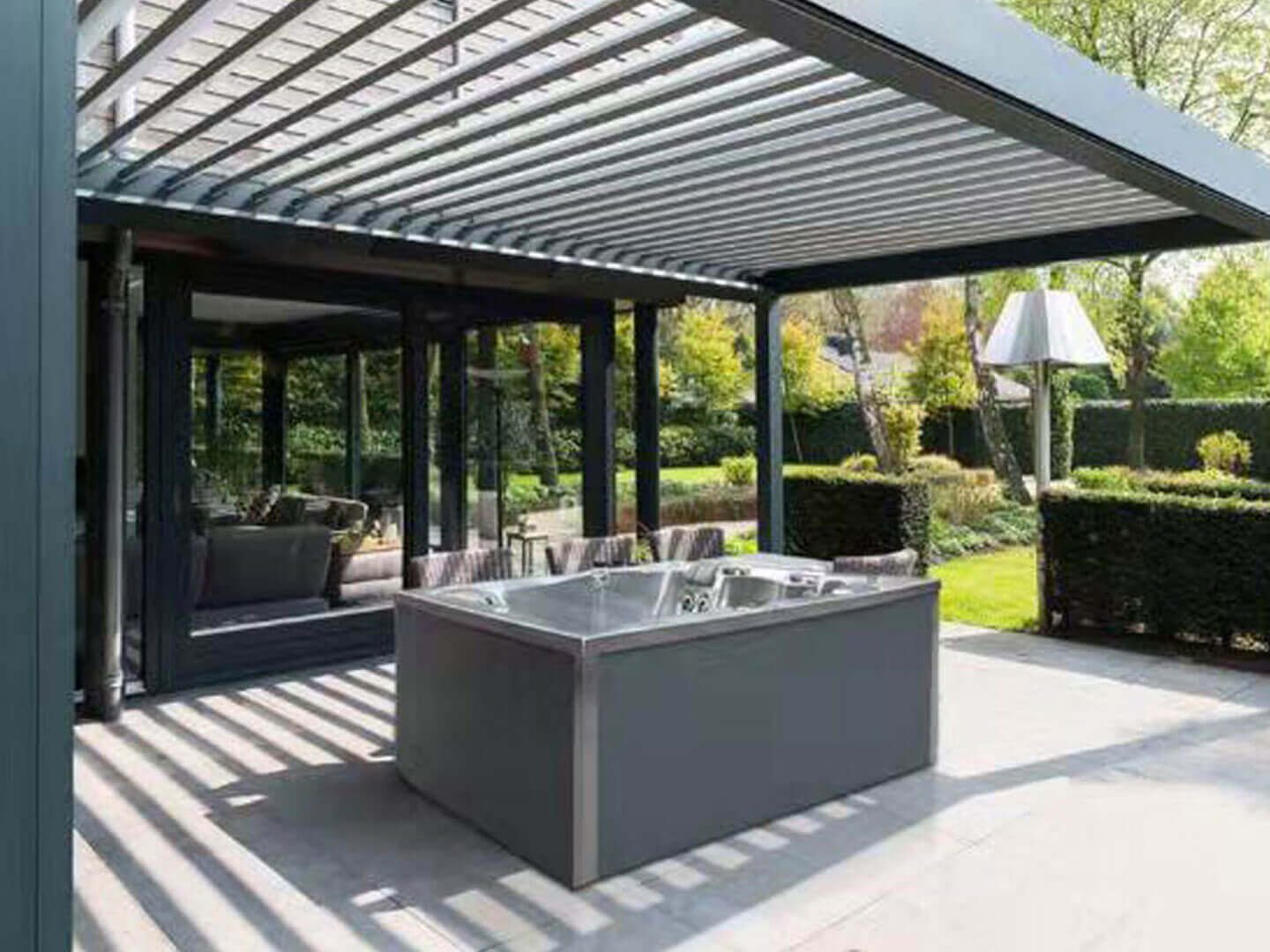 whirlpools bayern pool image